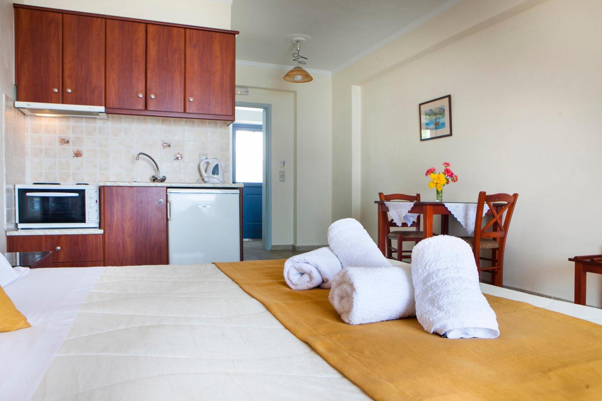 Olive Bay Hotel Agia Efimia Eksteriør bilde